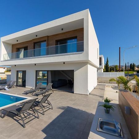 Villa Marlene, Walking Distance To Coral Beach! Peyia Exterior photo