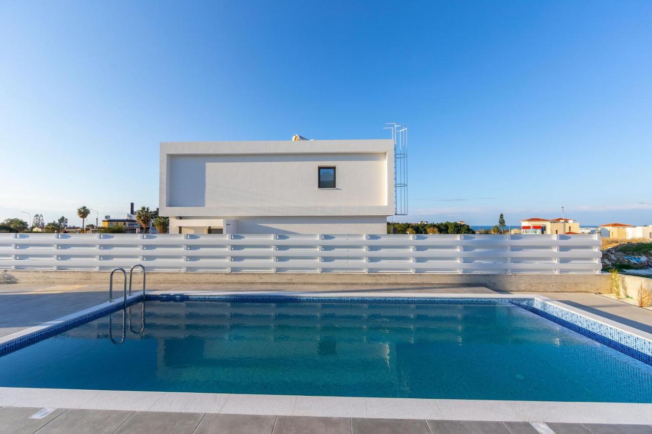 Villa Marlene, Walking Distance To Coral Beach! Peyia Exterior photo