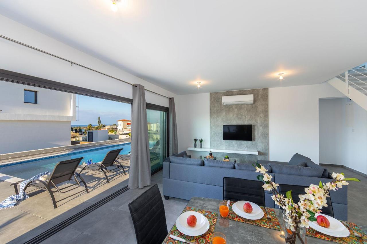Villa Marlene, Walking Distance To Coral Beach! Peyia Exterior photo