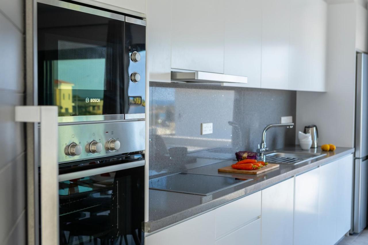 Villa Marlene, Walking Distance To Coral Beach! Peyia Exterior photo